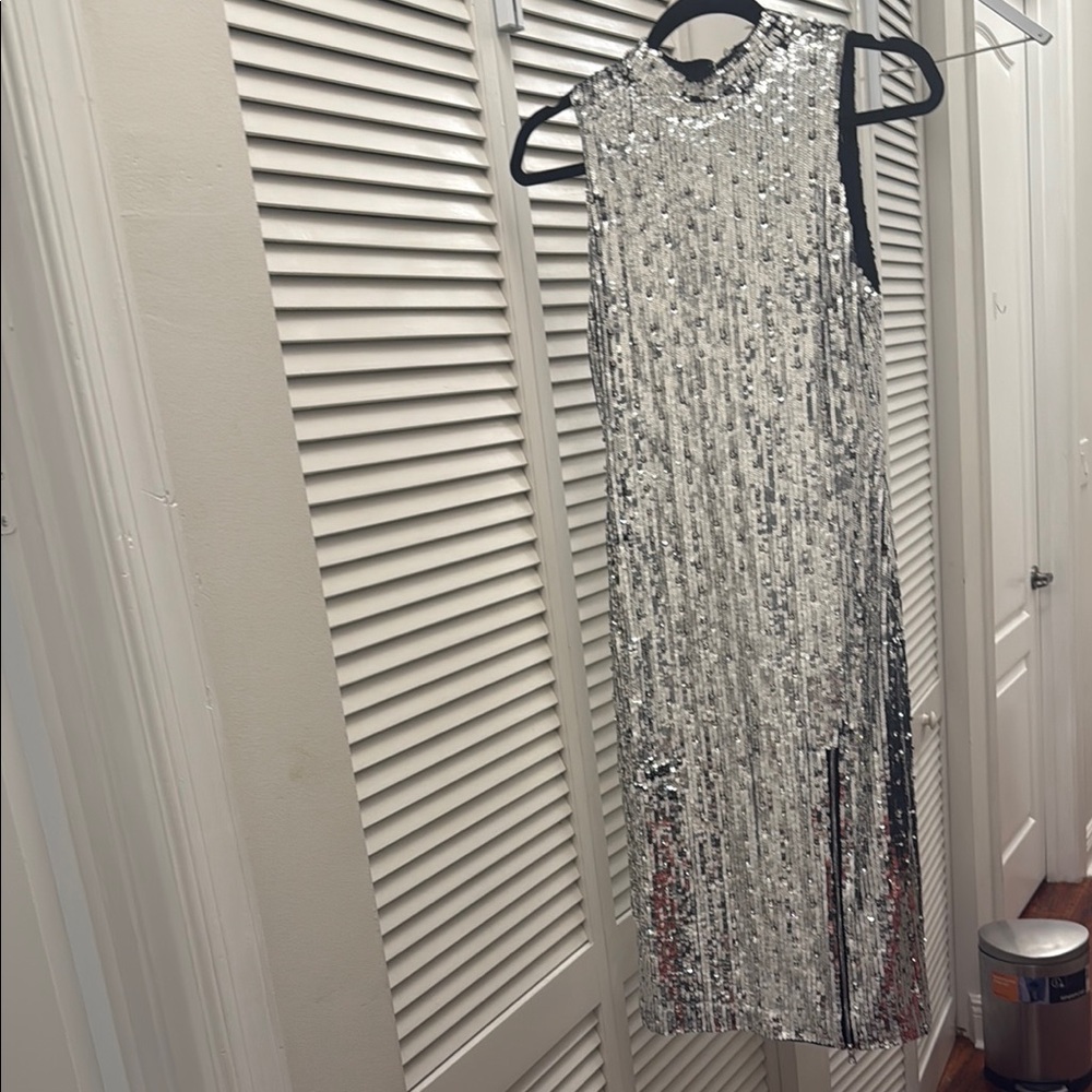 Alice + Olivia Silver Sequin Halter Midi Dress - Picture 3 of 7